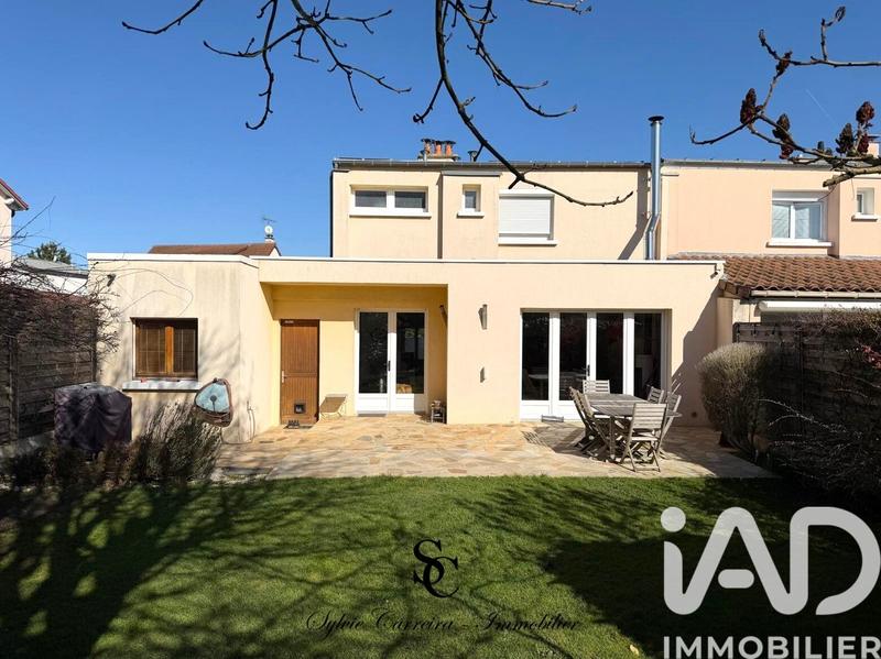 Maison - 144 m² - 7 pièces