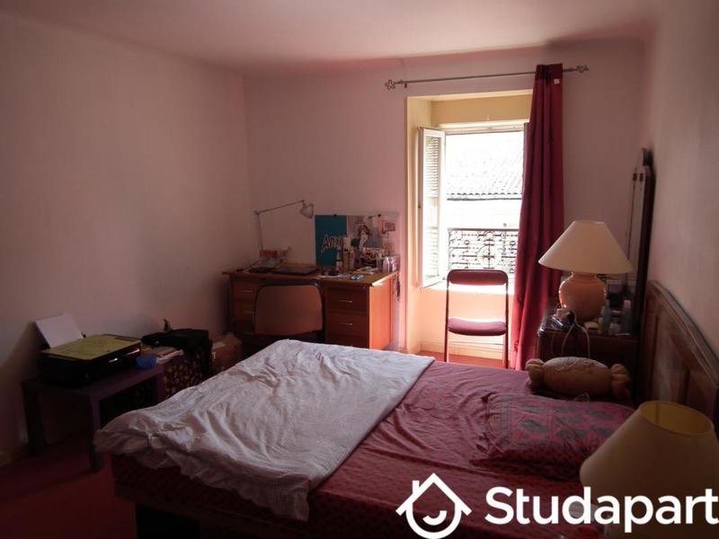 Chambre - 12 m² - 1 pièce