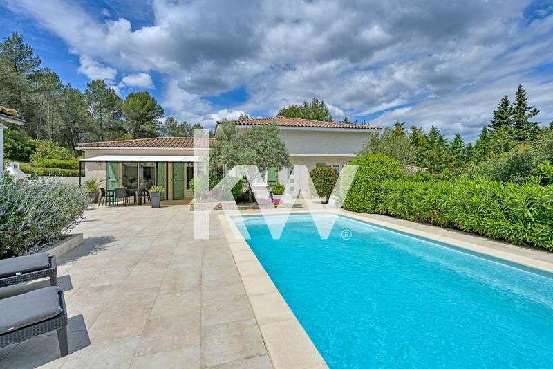 Villa - 143 m² - 4 pièces