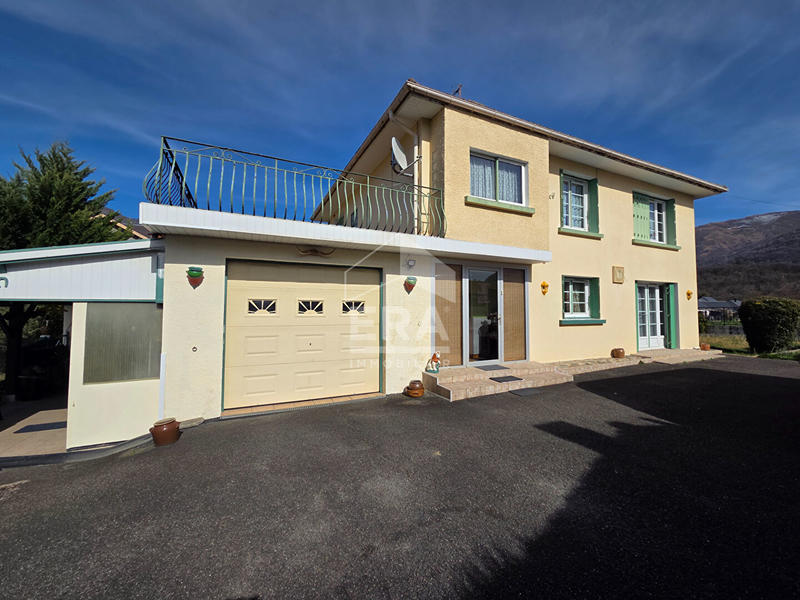 Maison - 151 m² - 8 pièces