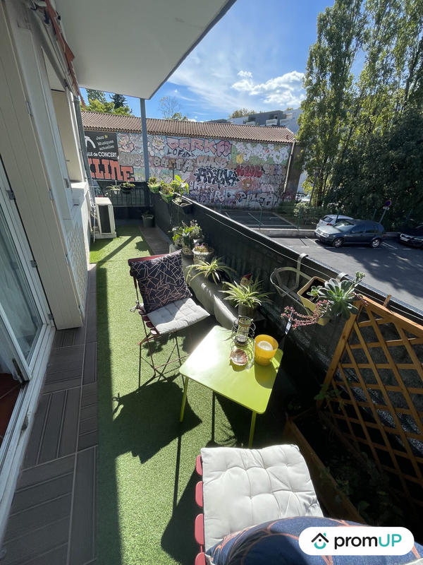 Appartement - 93 m² - 6 pièces