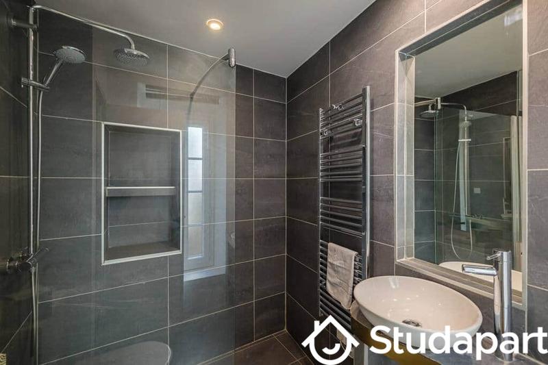 Appartement - 94 m² - 4 pièces