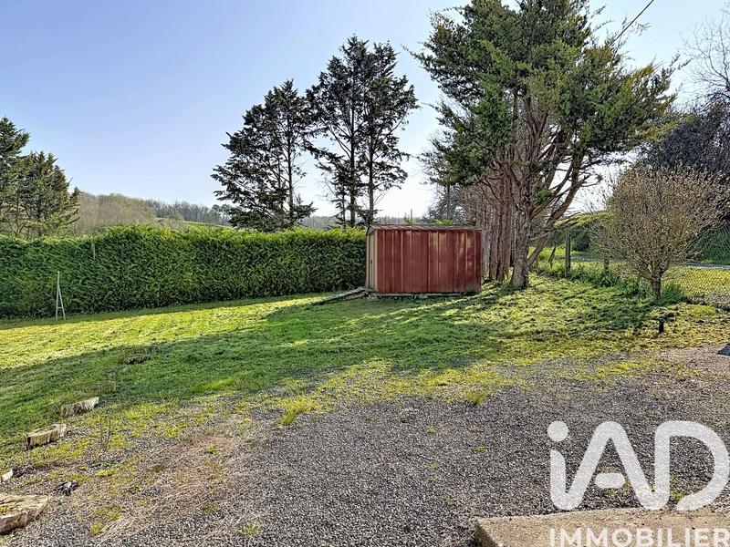 Maison - 242 m² - 12 pièces