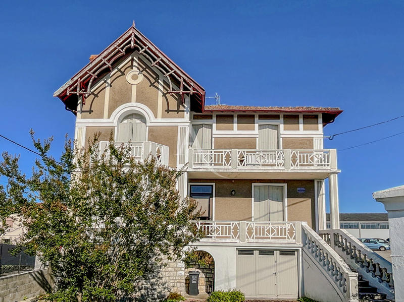 Maison - 175 m² - 6 pièces