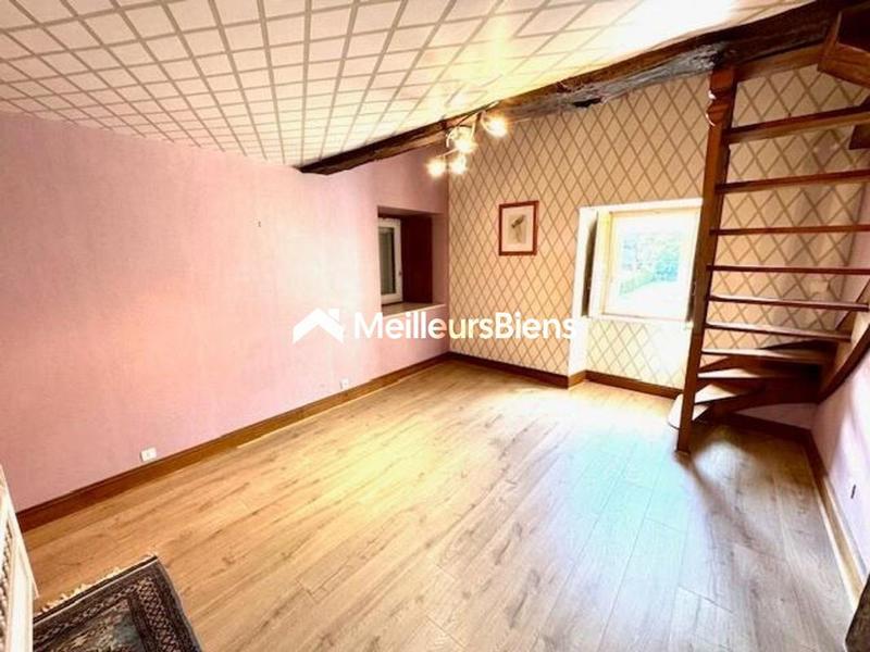 Propriété - 192 m² - 12 pièces