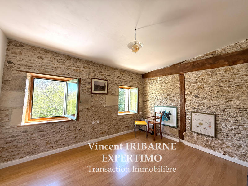 Maison - 183 m² - 7 pièces