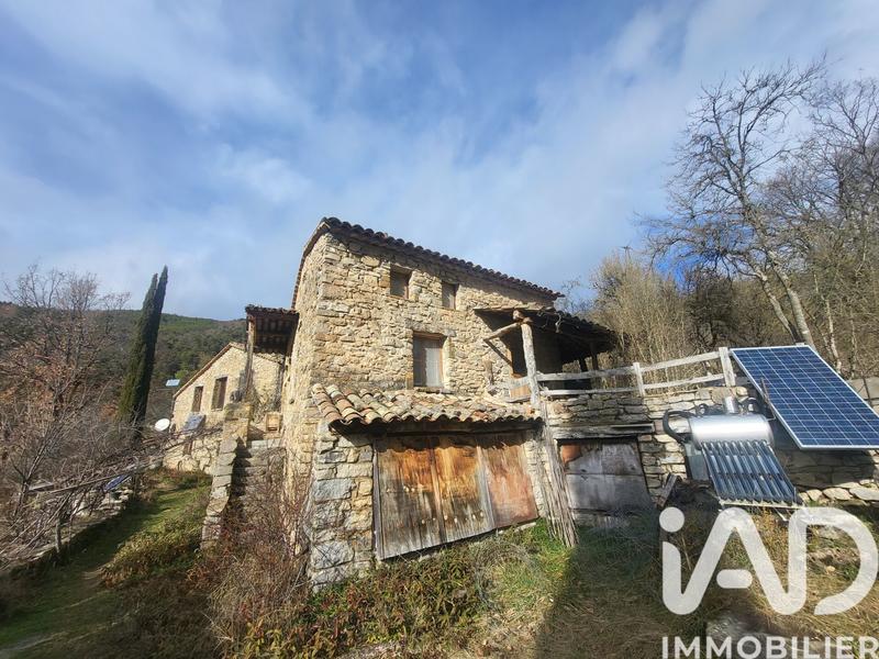 Maison - 227 m² - 7 pièces