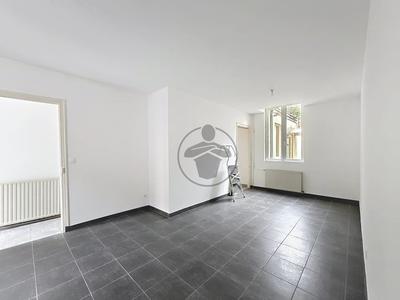 Maison - 61 m² - 3 pièces