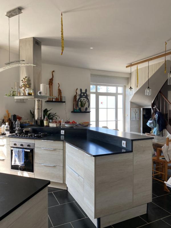 Maison - 239 m² - 6 pièces