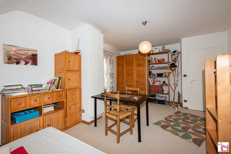 Maison - 210 m² - 7 pièces