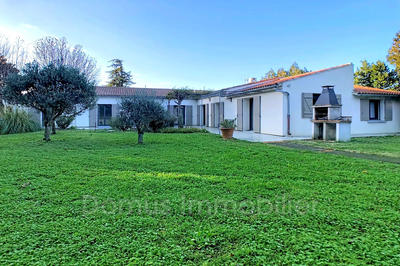 Maison - 188 m² - 8 pièces