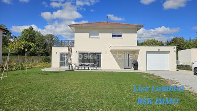 Maison - 128 m² - 5 pièces