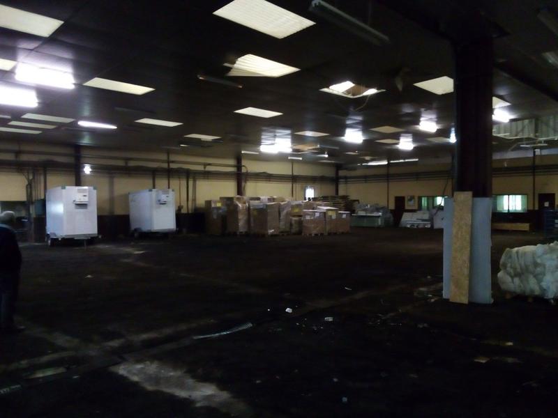 Entrepôt - 4 840 m²