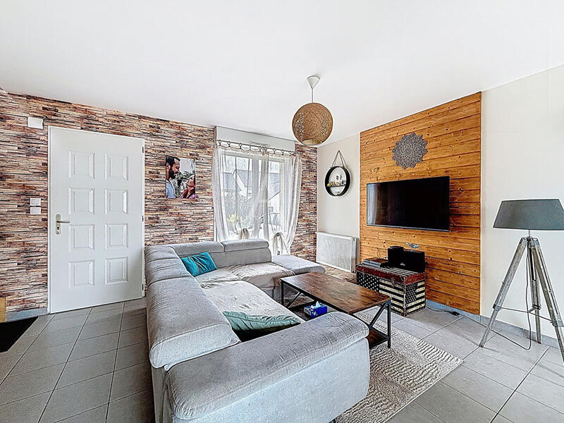 Maison - 111 m² - 7 pièces