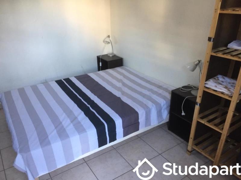 Chambre - 12 m² - 1 pièce