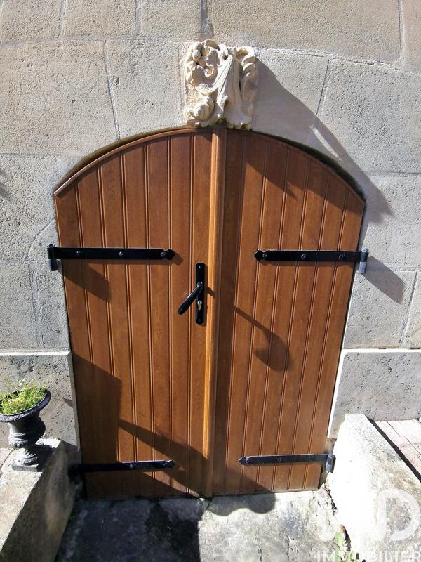 Maison - 211 m² - 7 pièces