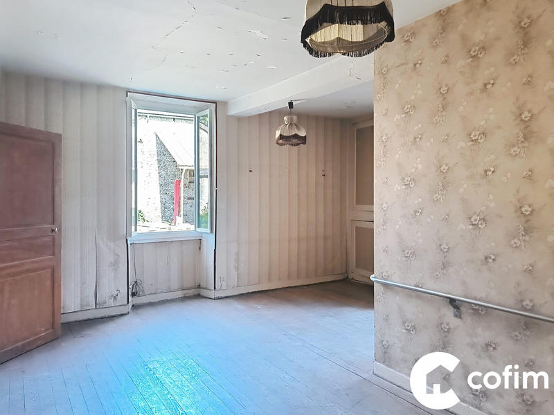 Maison ancienne - 220 m² - 8 pièces