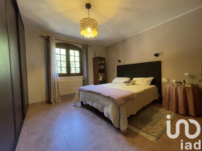 Maison - 180 m² - 7 pièces