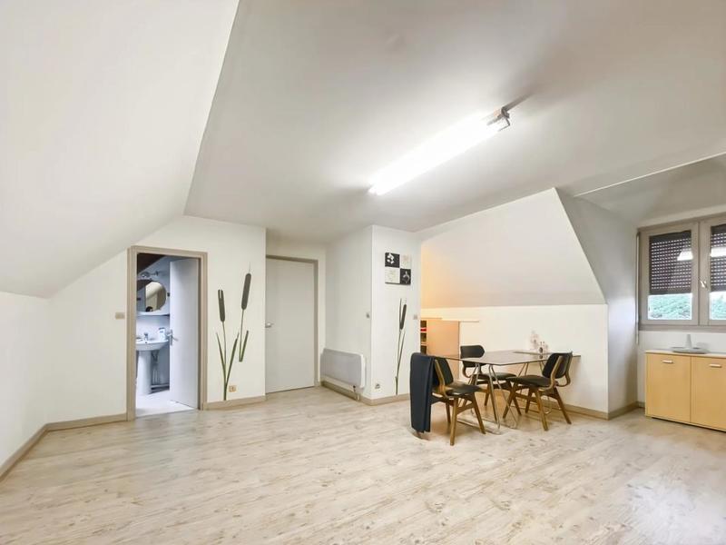 Maison - 205 m² - 6 pièces