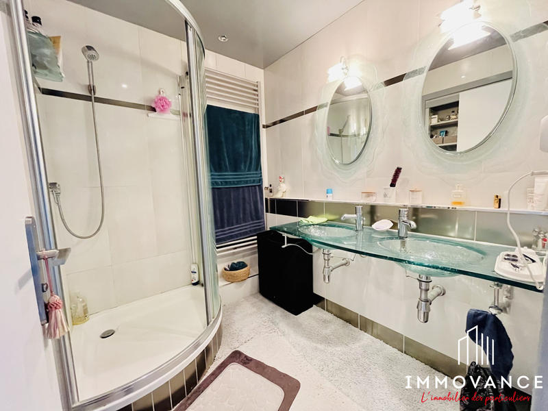 Maison - 93 m² - 4 pièces