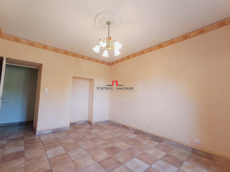 Maison - 215 m² - 5 pièces