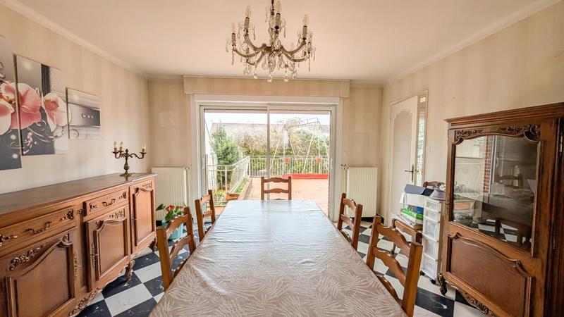 Maison - 111 m² - 5 pièces