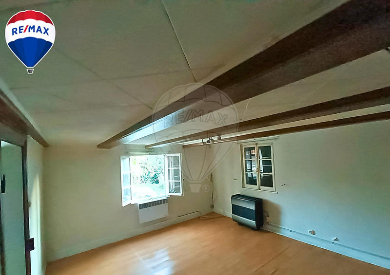 Maison - 99 m² - 5 pièces