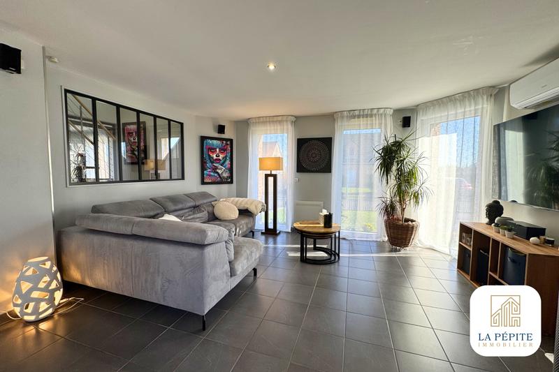 Maison - 177 m² - 7 pièces