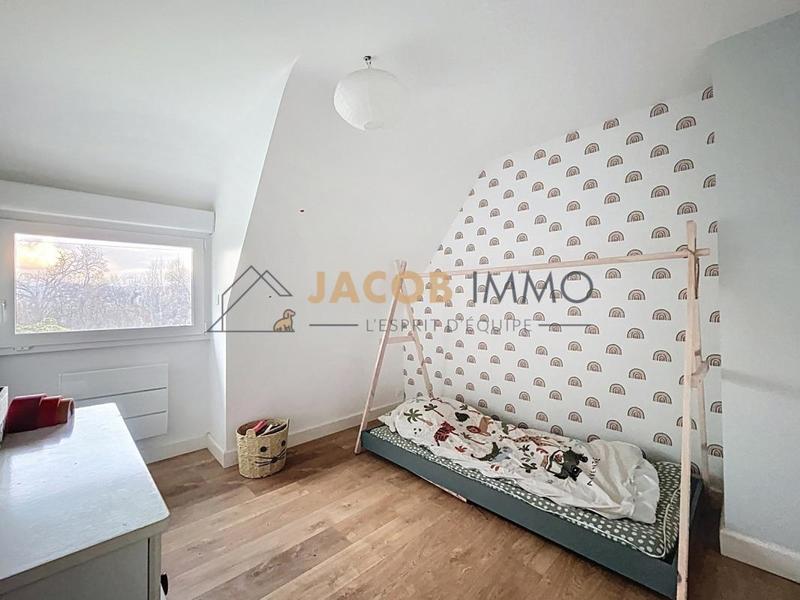 Maison - 110 m² - 7 pièces