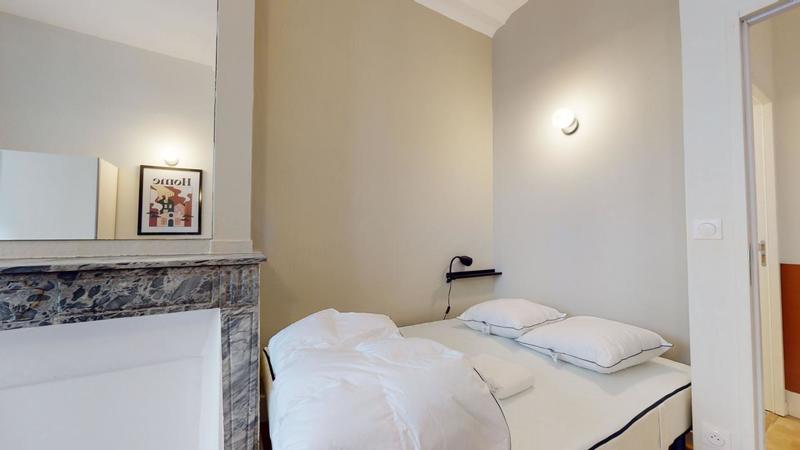 Appartement - 127 m² - 7 pièces