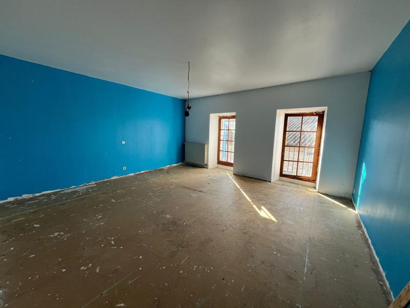 Maison traditionnelle - 169 m² - 4 pièces