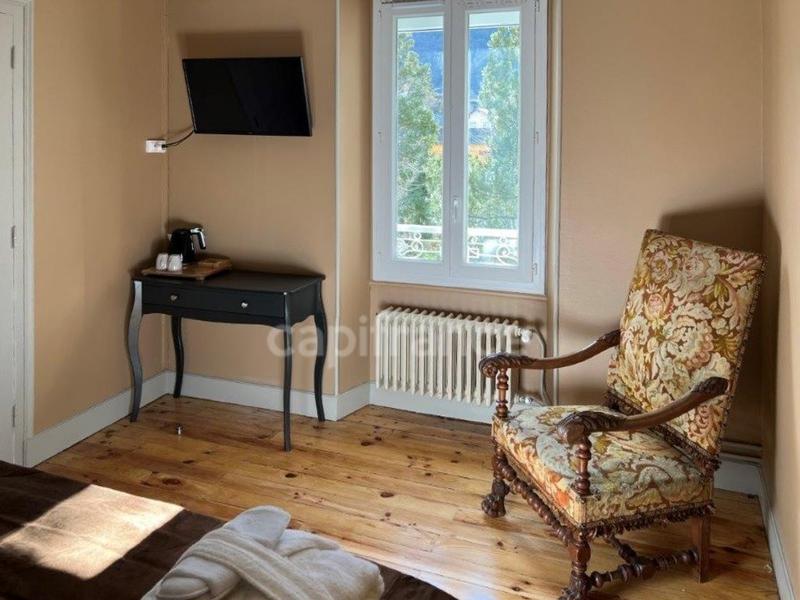 Maison de ville - 341 m² - 13 pièces