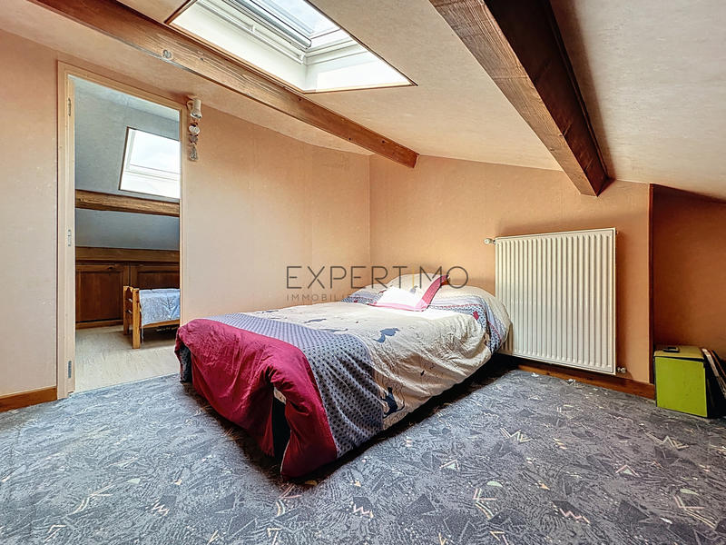 Maison - 194 m² - 10 pièces