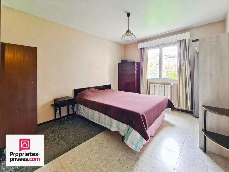 Villa - 100 m² - 5 pièces