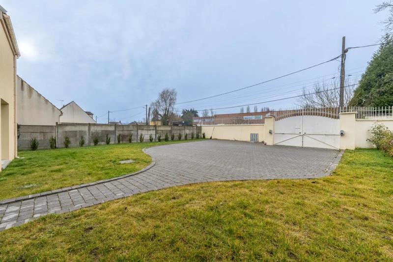 Maison - 128 m² - 6 pièces