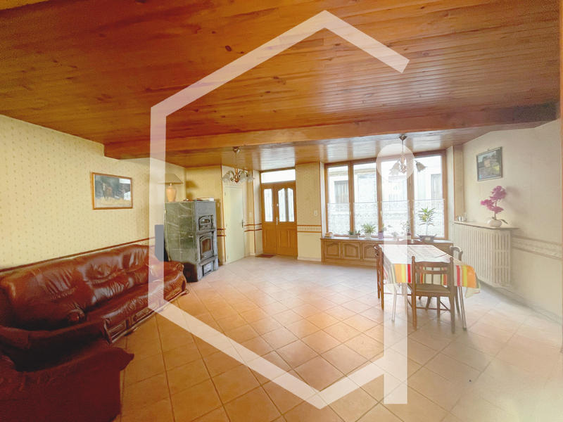 Maison - 138 m² - 3 pièces