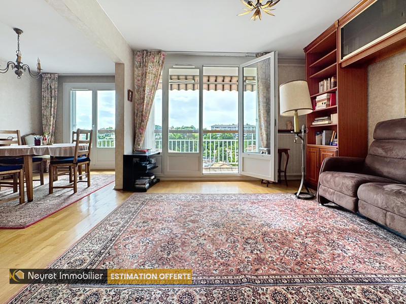 Appartement - 72 m² - 4 pièces