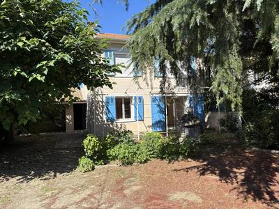 Maison - 122 m² - 5 pièces