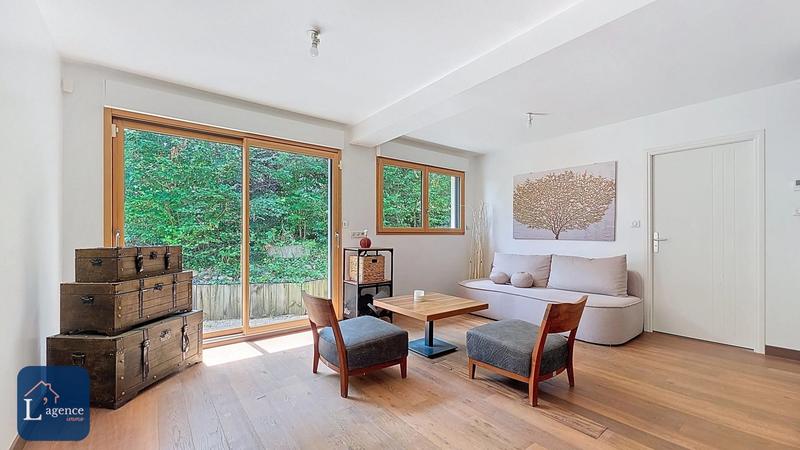 Maison - 231 m² - 6 pièces