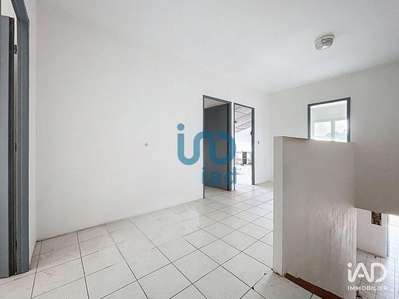 Local commercial - 266 m²