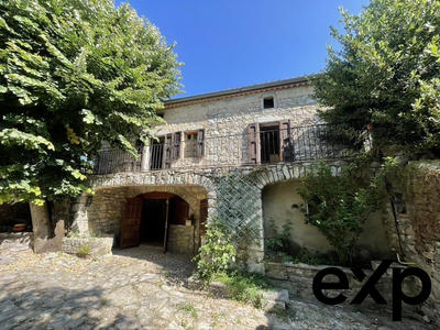 Maison ancienne - 190 m² - 8 pièces