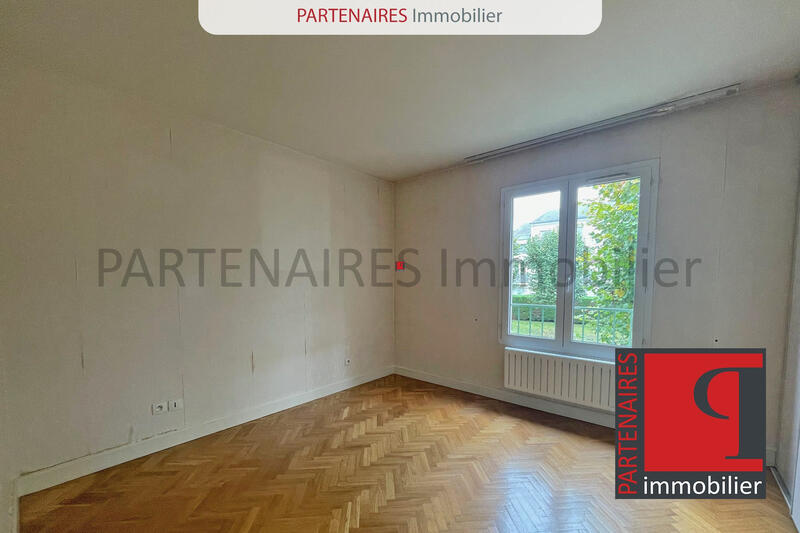 Appartement - 110 m² - 6 pièces