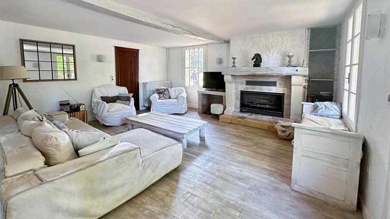 Propriété - 162 m² - 8 pièces