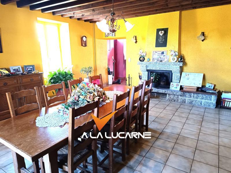 Maison en pierre - 213 m² - 7 pièces