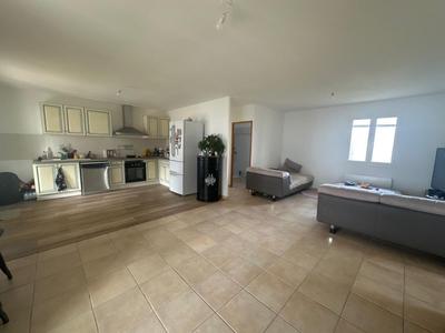 Maison - 98 m² - 4 pièces