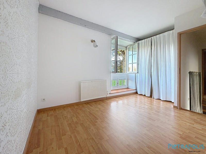 Appartement - 110 m² - 4 pièces