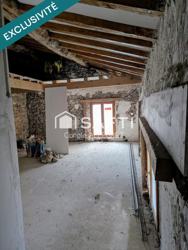 Maison - 90 m² - 4 pièces