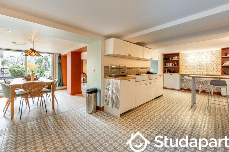 Chambre - 12 m² - 1 pièce