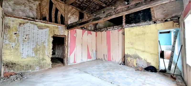 Maison - 225 m² - 5 pièces