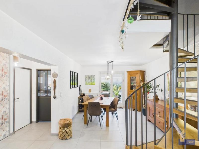 Maison - 131 m² - 6 pièces